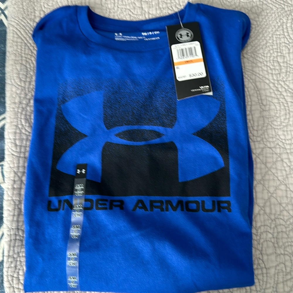 Men’s long sleeve shirt